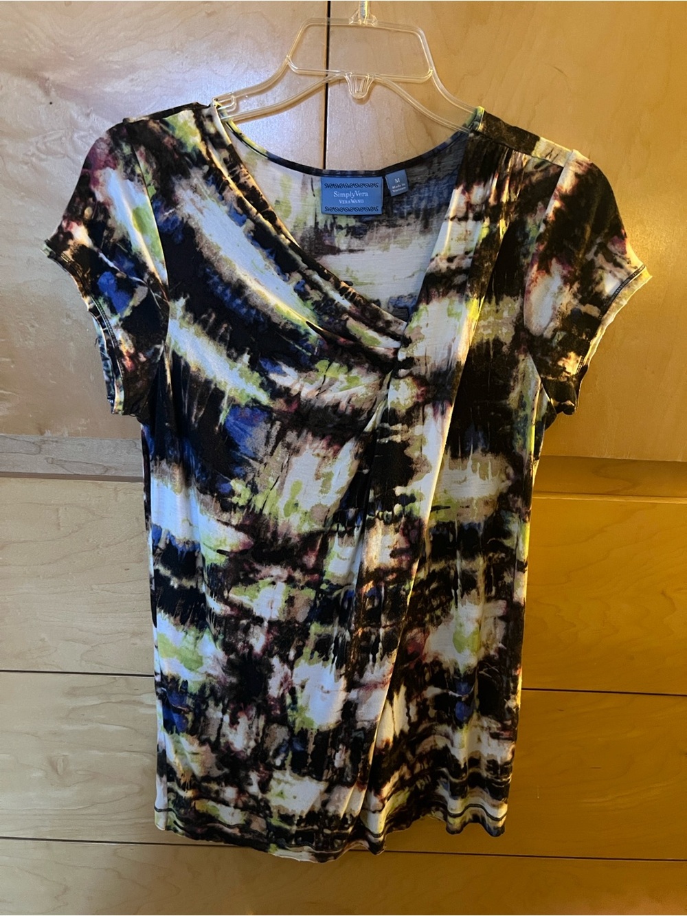 Simply Vera Vera Wang Black, White & Blue Short-Sleeve Twist Front Top